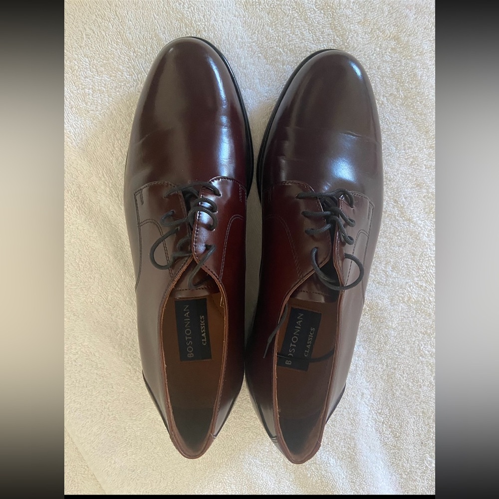 Men’s Bostonian Shoes.